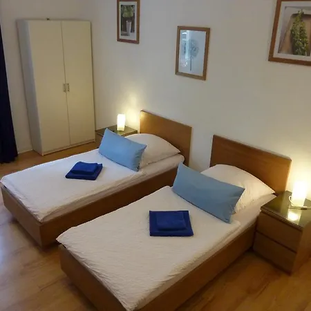 Lessing-apartment *